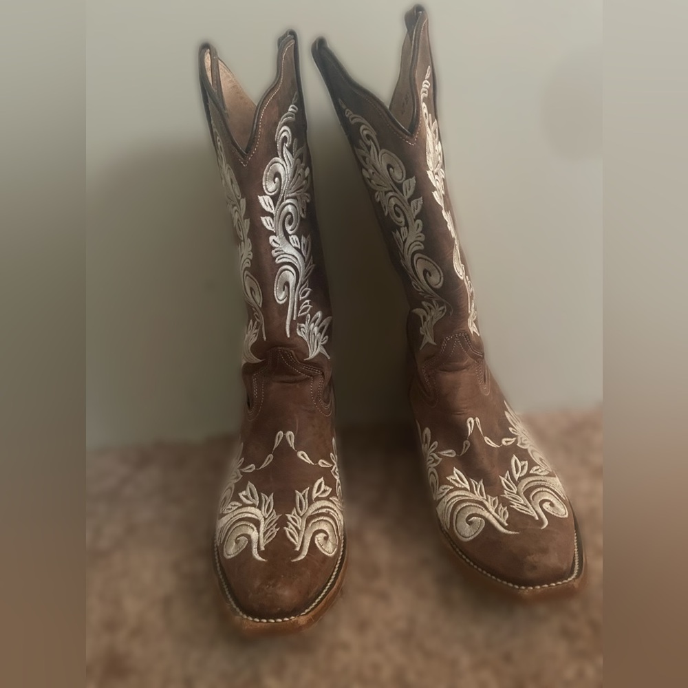 McAllen Women's Corral Embroidered Western Boots